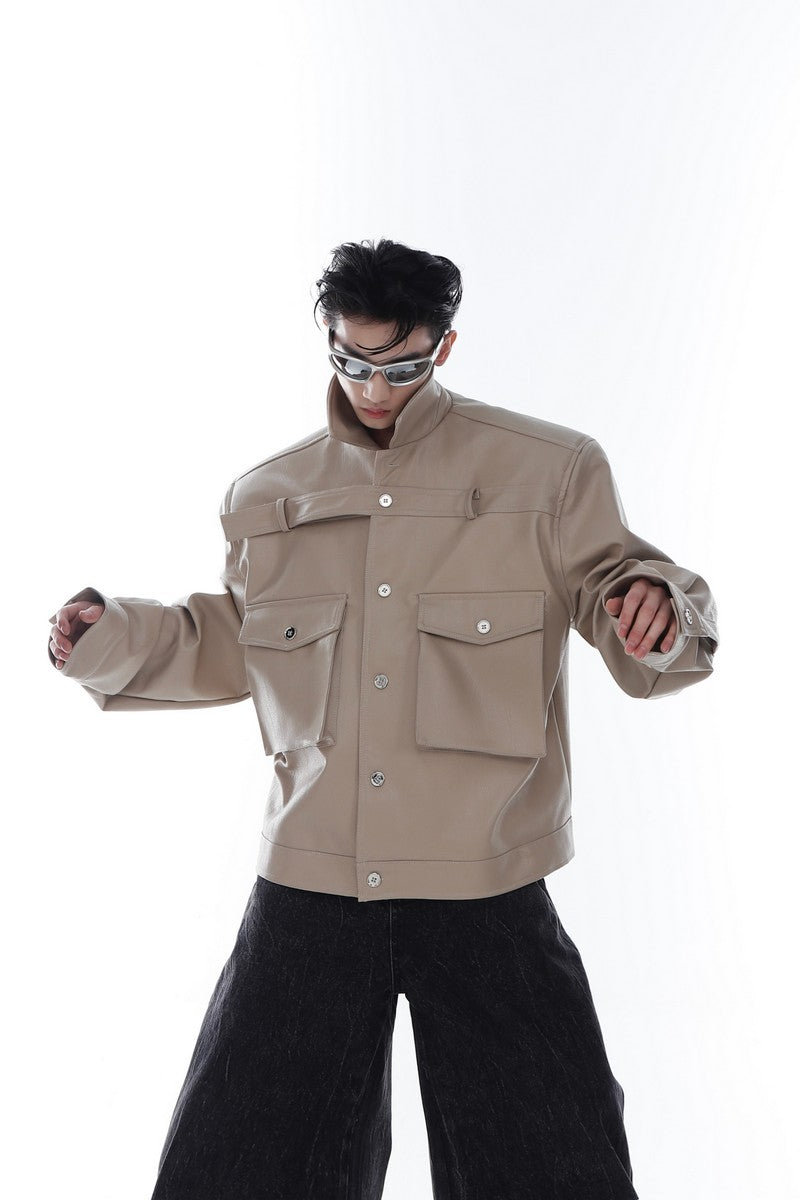 veste en cuir avec logo métallique