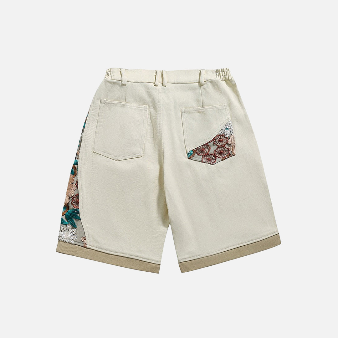 Jeansshorts mit Blumenmuster