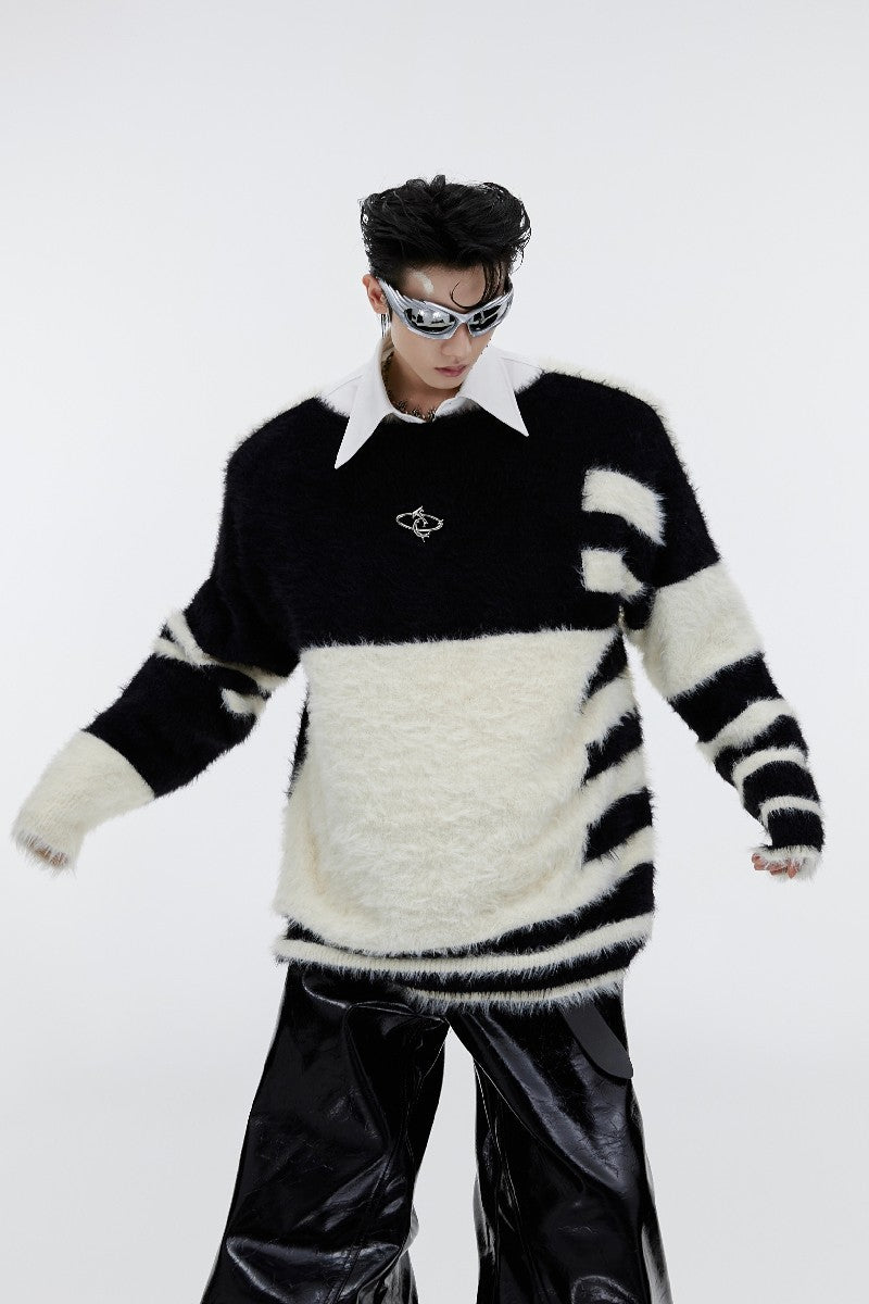 Mohair-Pullover mit Metalllogo