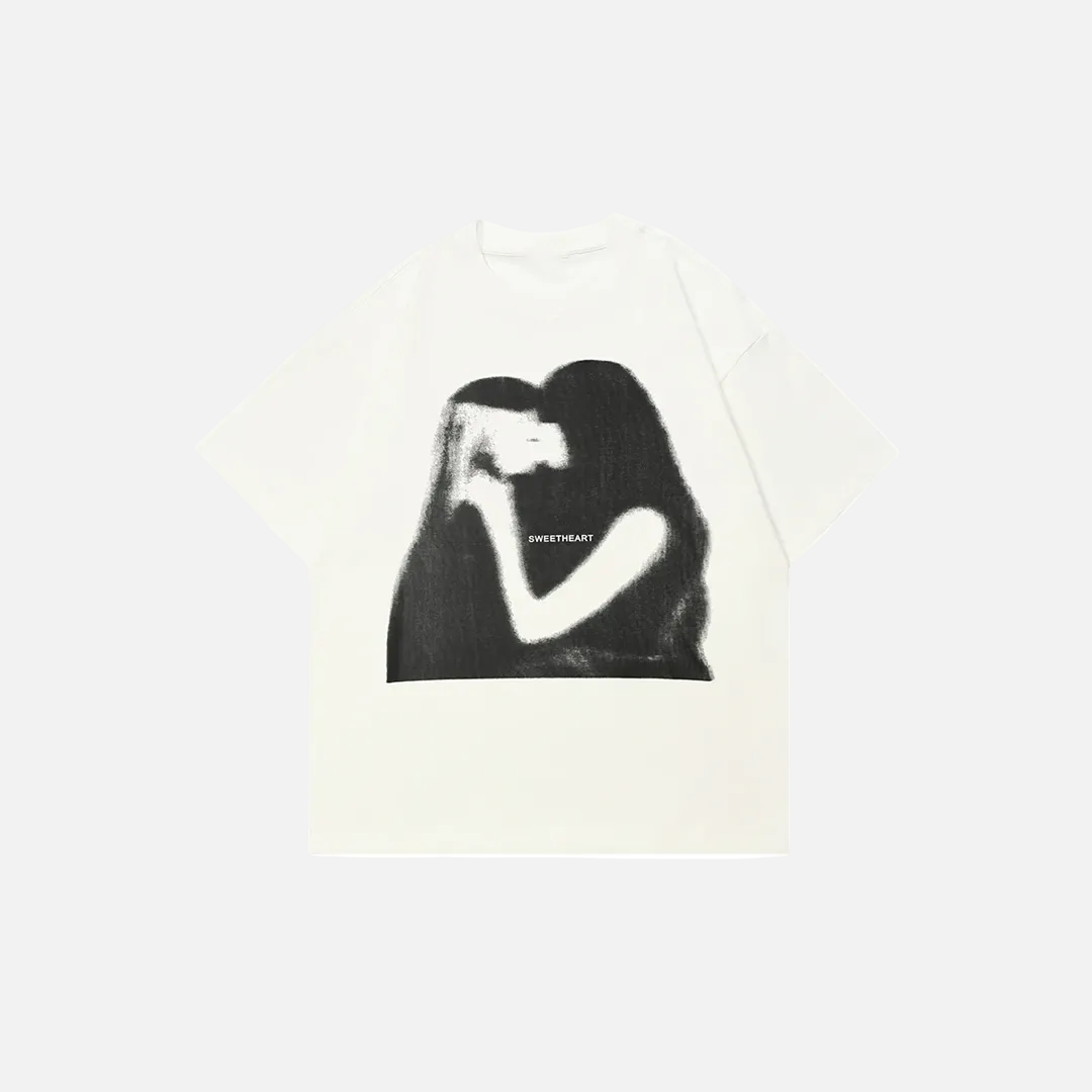 Grafisches Kuss-Ästhetik-T-Shirt in Weiß