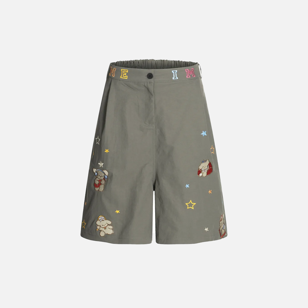 Lässige Shorts mit elastischem Bund und Cartoon-Stickerei.