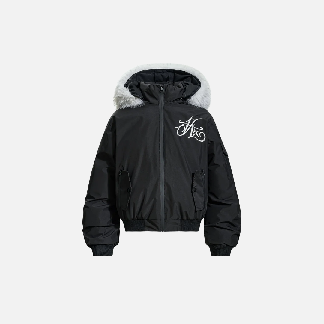 Isolierte Windjacke mit Kapuze und Pelzbesatz