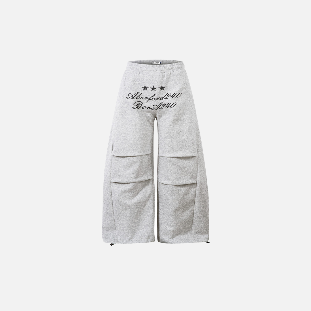 Trendige Jogginghose mit lockerer Passform, Buchstabenprint und weitem Bein