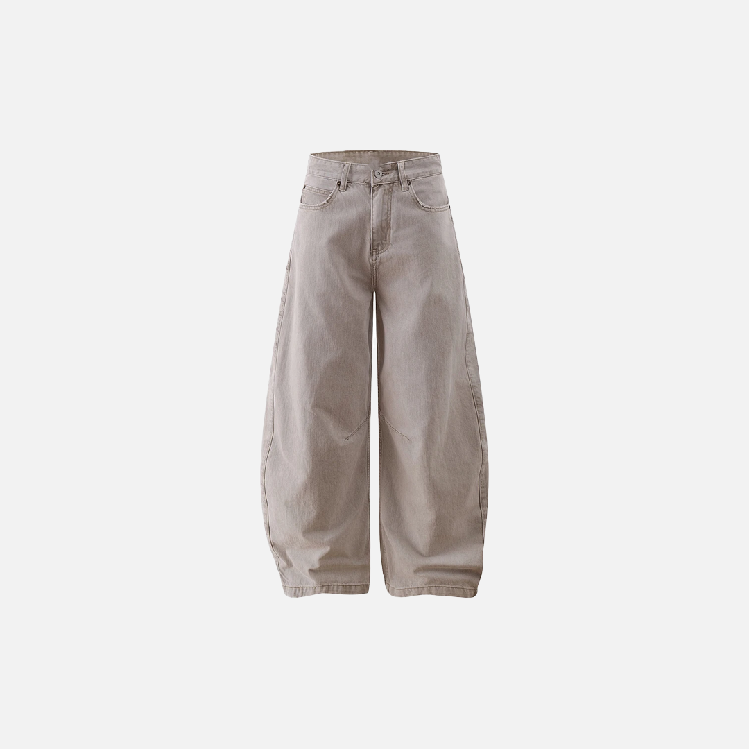 Isolierte, im Used-Look gewaschene, lässige Jeans mit weitem Bein