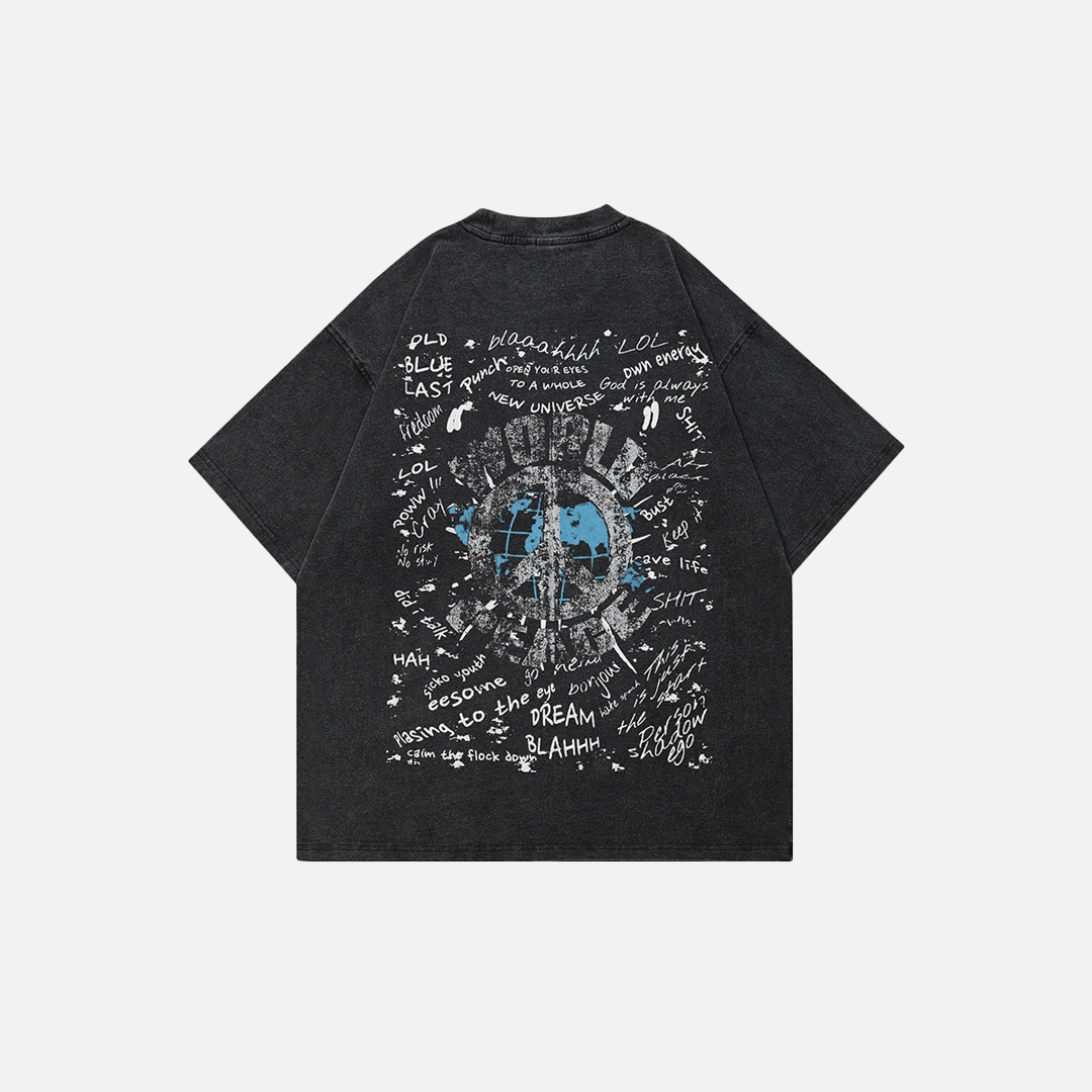 Müheloses Streetwear-T-Shirt mit verwaschenem schwarzen Augen-Graffiti