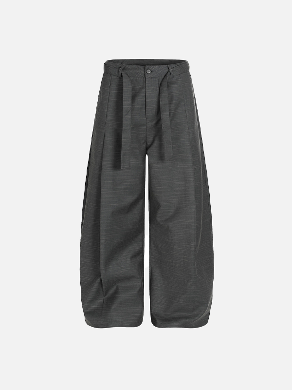 Klassische Vintage-Hose mit weitem Bein und Gürtel