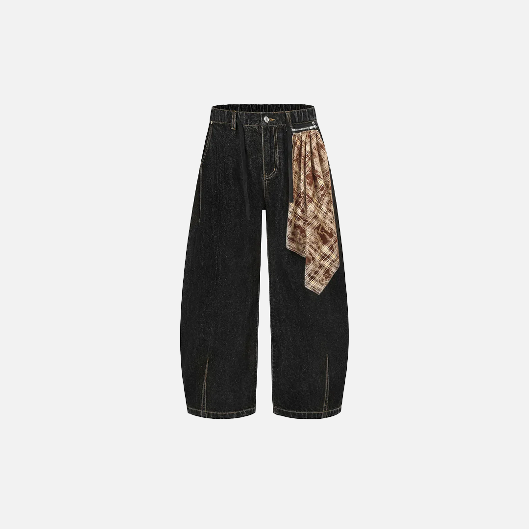 Gothic-Jeans mit Patchwork-Details in dunkler Waschung und weitem Bein