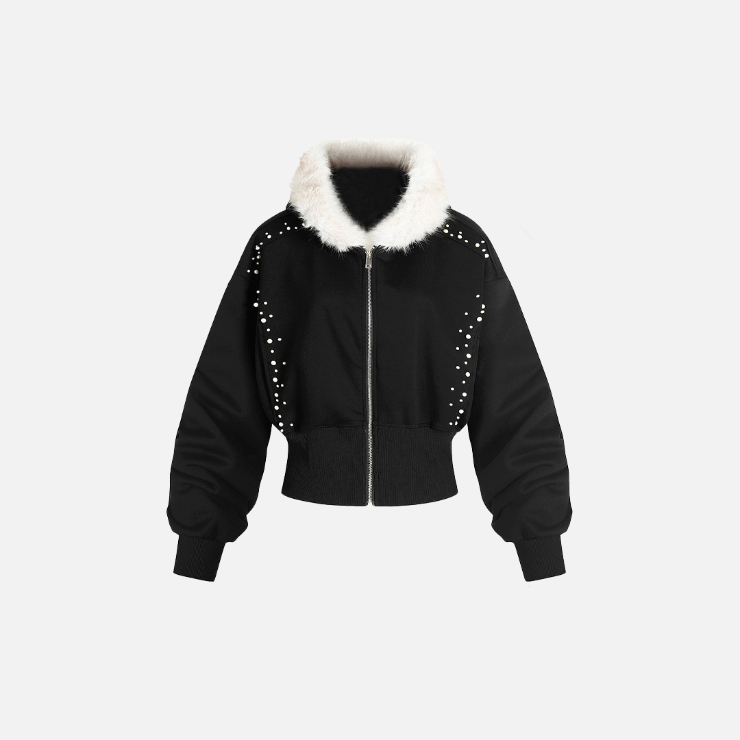 Plüschige kurze Oberbekleidung mit perlenbesetztem Kapuzenpullover
