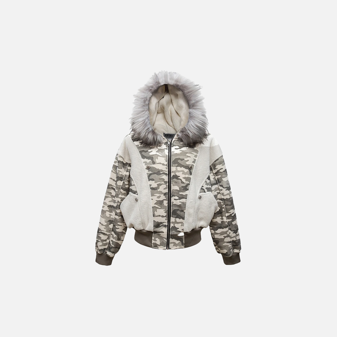 Winter-Parka mit Tarnmuster und Fuchspelzkragen