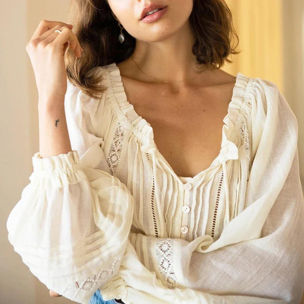 Pull vintage blanc à manches lanternes en dentelle blanche