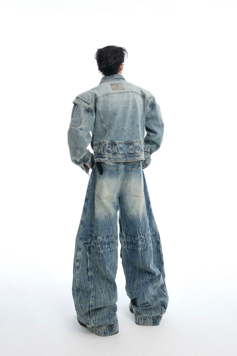 Jeans mit Used-Look und weitem Bein