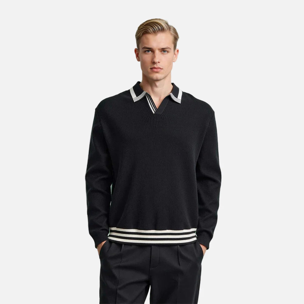 Gemütlicher, warmer, schlichter, lässiger Strickpullover