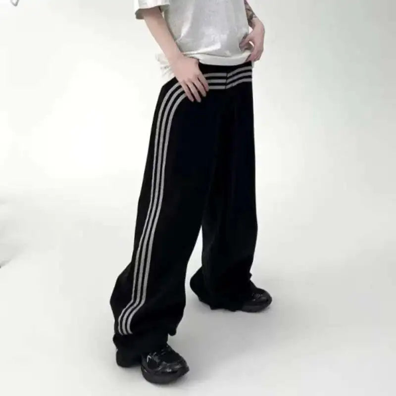 Amerikanische Vintage-Jeans mit Schleifenapplikationen und lockerer Passform