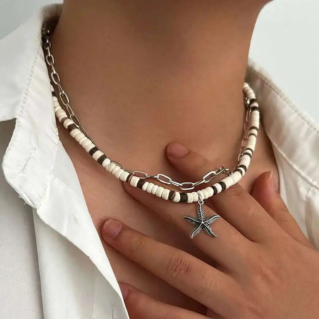 Collier tendance et créatif en noix de coco et étoile de mer