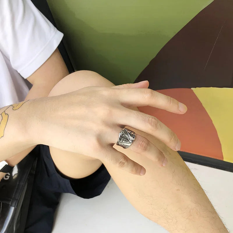 Silberfarbener Retro-Poker-Gothic-Ring