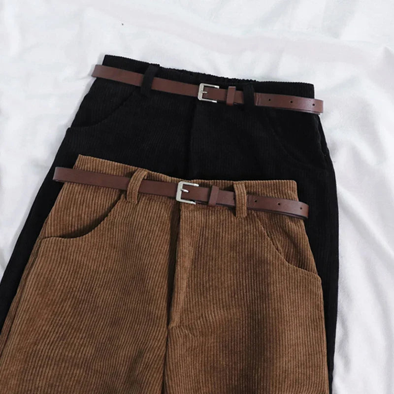 Weit geschnittene Vintage-Hose mit weitem Bein