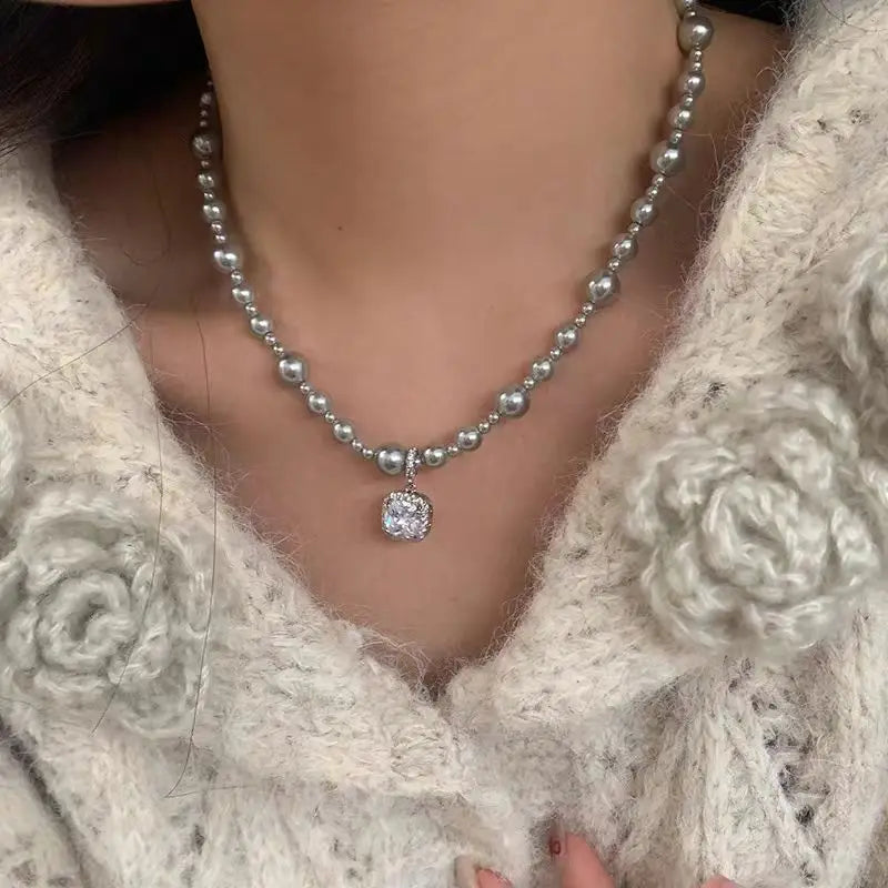 Elegant Glass Pearl Choker Necklace