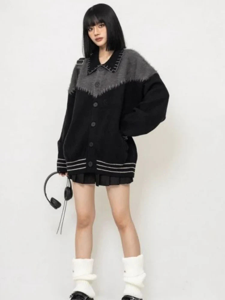 Vintage-Strickjacke mit kontrastfarbenem Patchwork-Muster