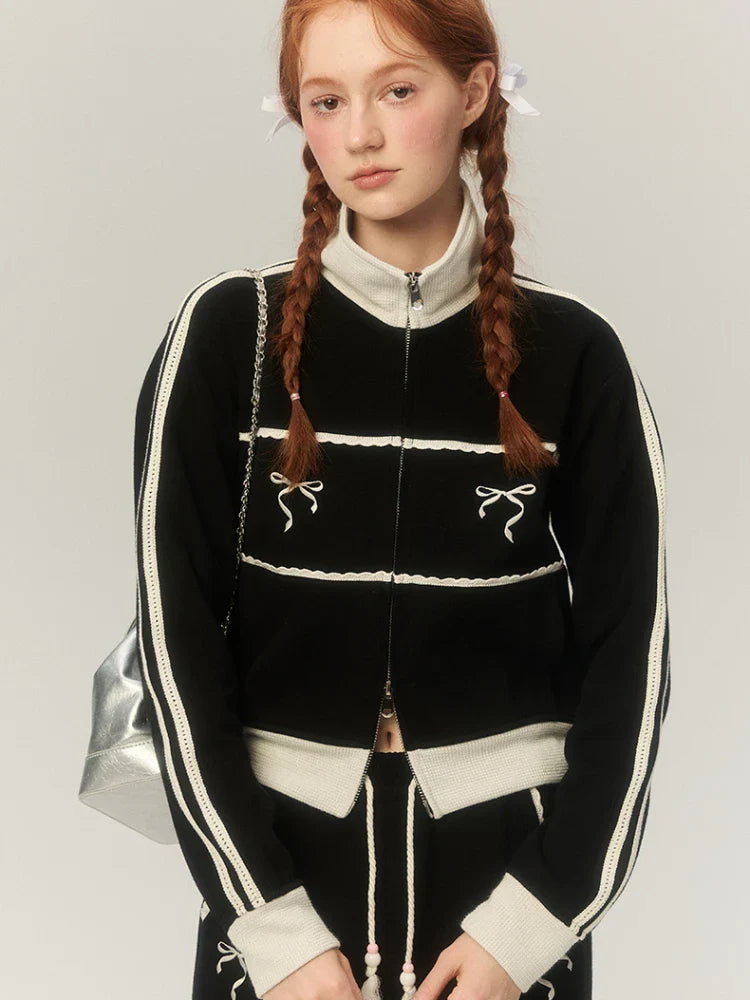 Sweatshirt im Retro-Stil mit Spitzenstickerei und Reißverschluss