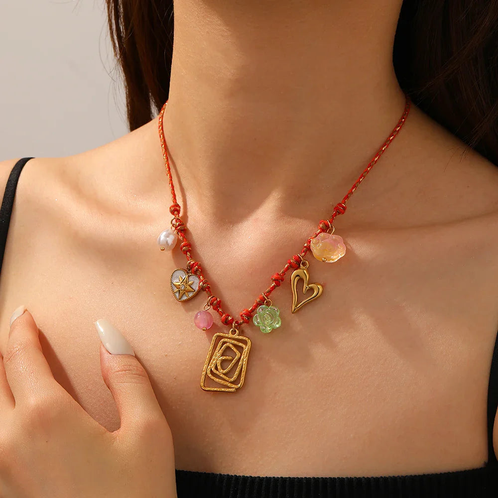 Collier pendentif en cristal en forme de cœur doré