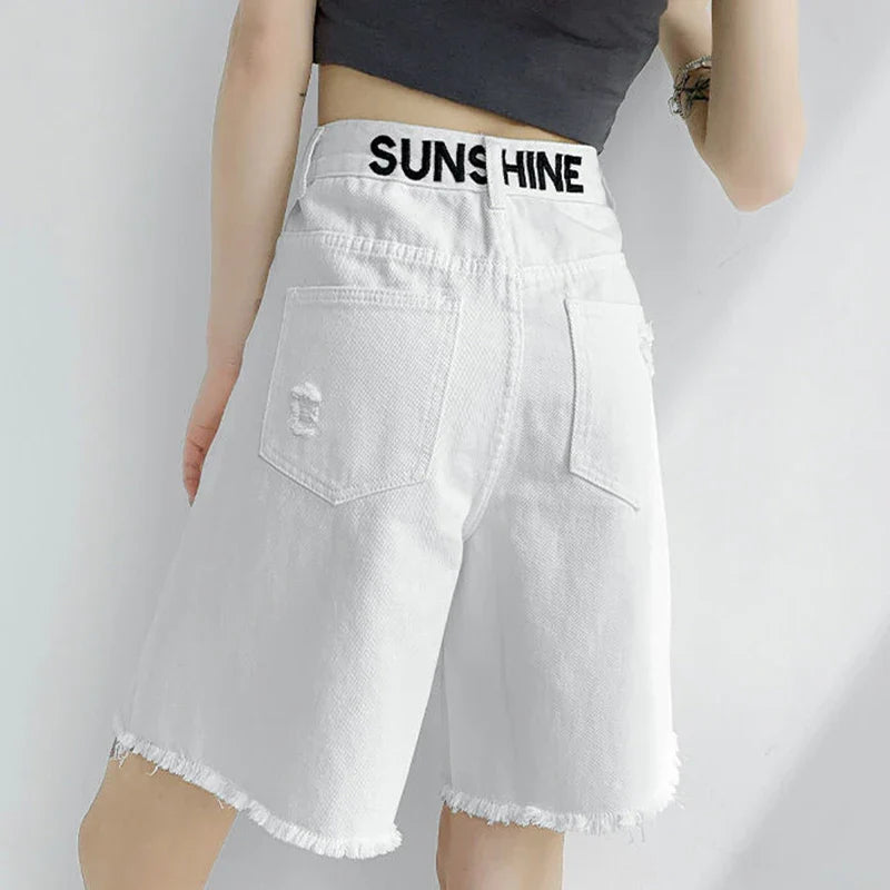Koreanische weiße stylische Jeansshorts mit Quasten