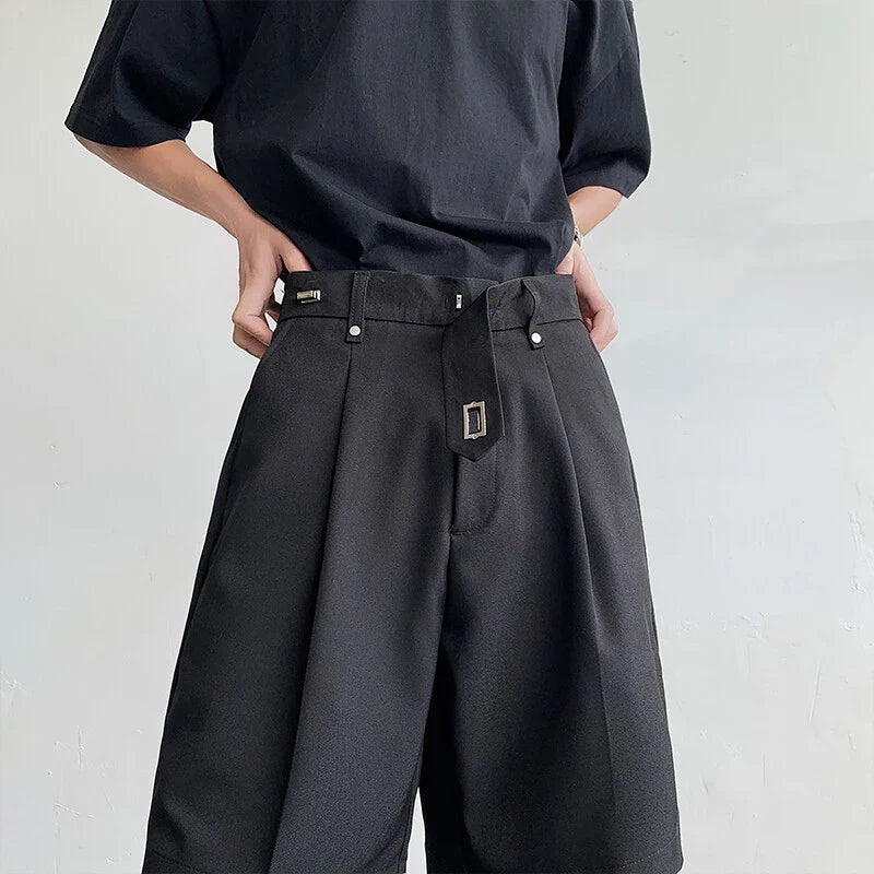Luxuriöse, elegante, einfarbige, gerade geschnittene Freizeitshorts