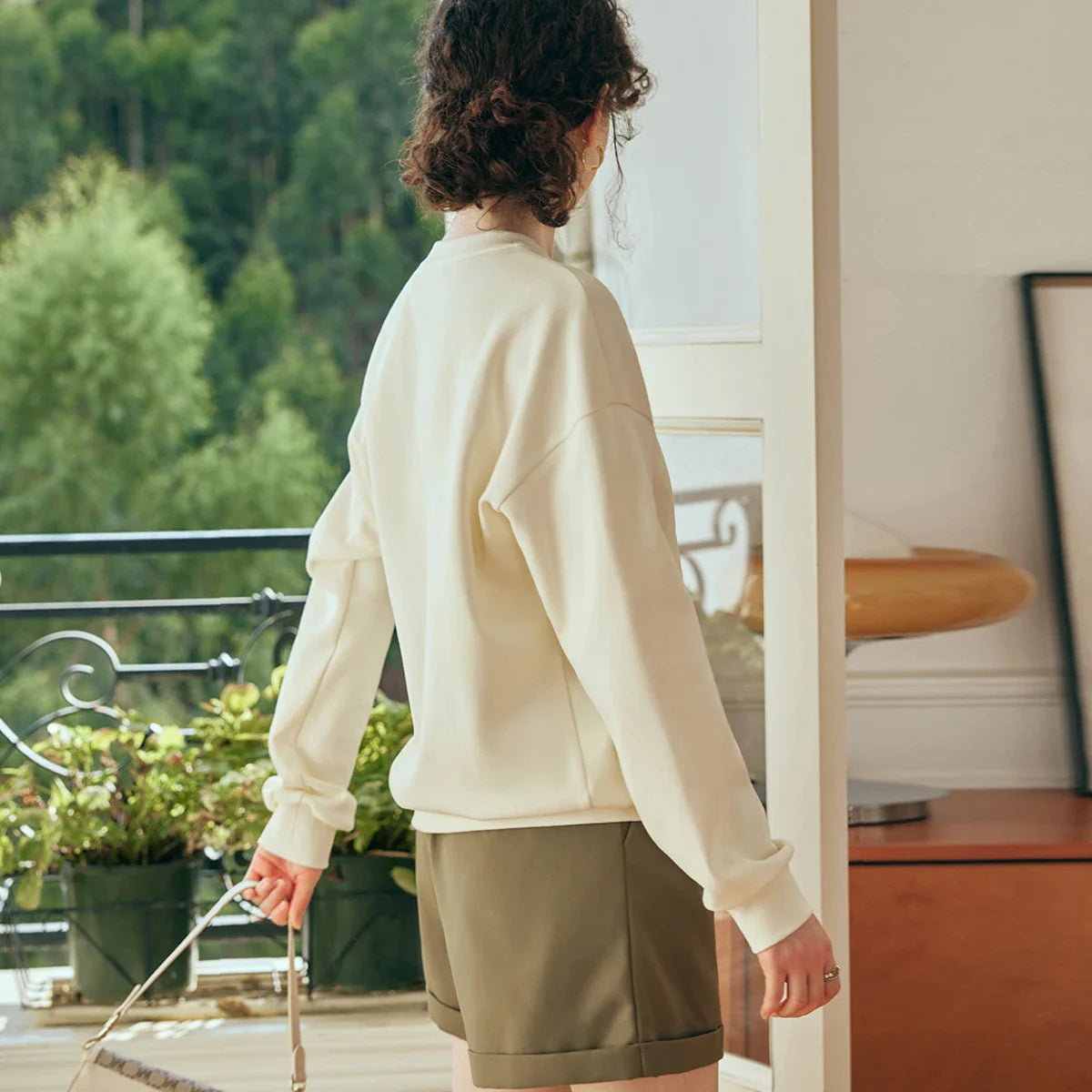 Lässiges Sweatshirt mit Rundhalsausschnitt und lockerer Passform