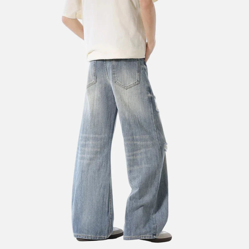Premium-Jeans mit Used-Look und weitem Bein