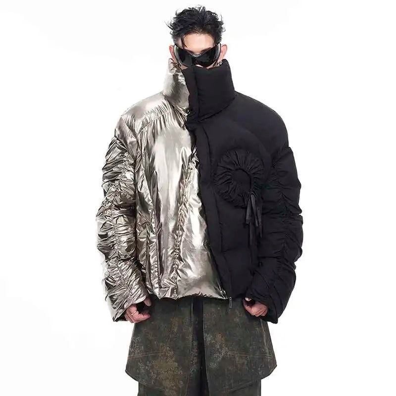 Luxuriöse, glänzende Patchwork-Steppjacke mit Falten