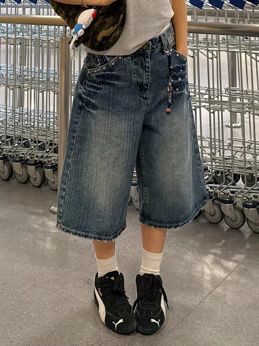 Short en jean délavé style punk à rivets streetwear