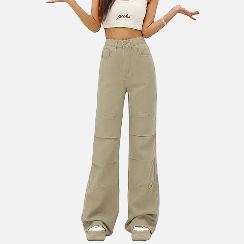 Klassische Schlagjeans im amerikanischen Gothic-Stil