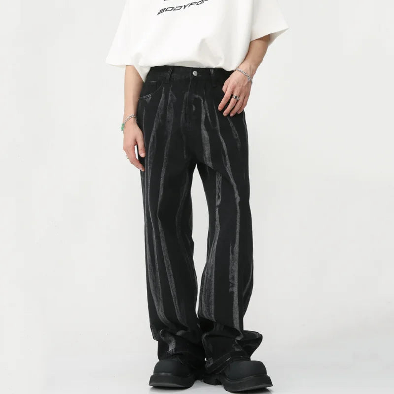 Einzigartige Jeans mit Batikstreifen und individuellem Design