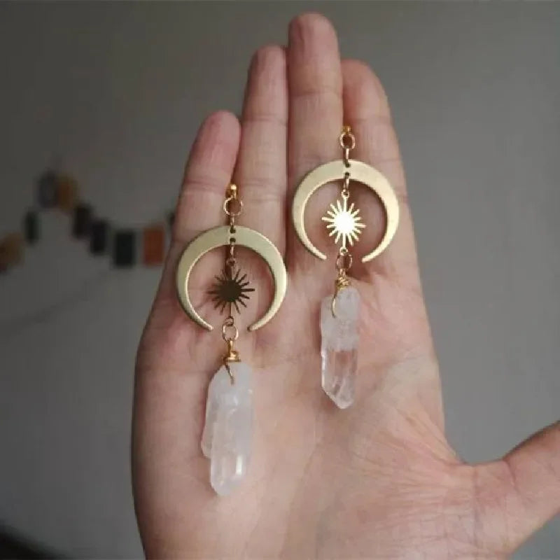 Halbmondförmige Boho-Ohrringe aus Messing