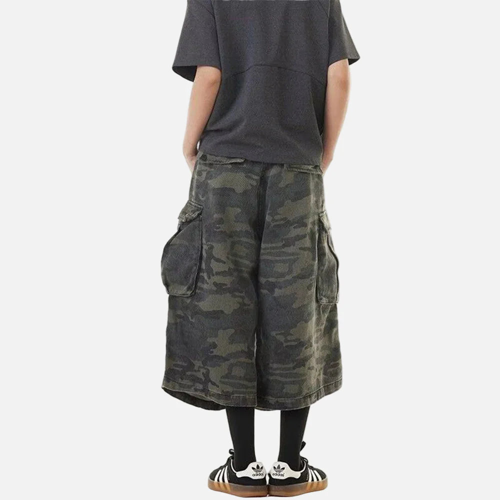Short cargo court en jean rétro camouflage