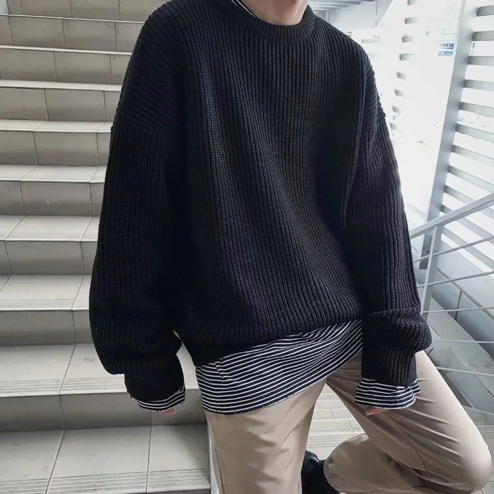 Einfarbiger Strickpullover