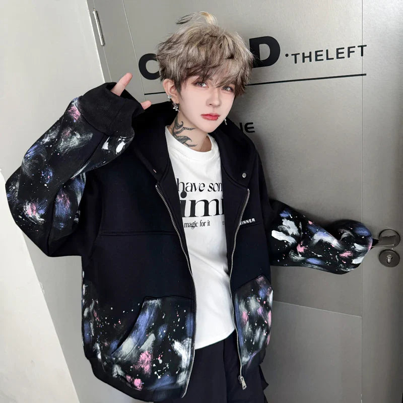 Gothic-Sweatshirt mit lebhaftem Batikmuster und lockerer Kapuze