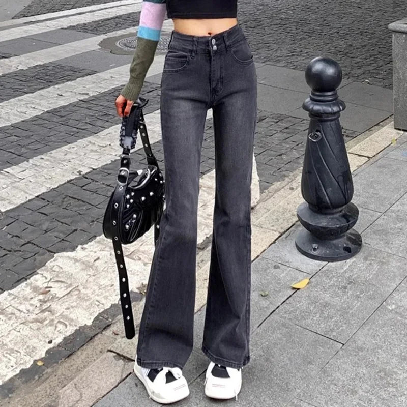 Strapazierfähige Streetwear-Jeans mit hohem Bund und elastischem Schlag,