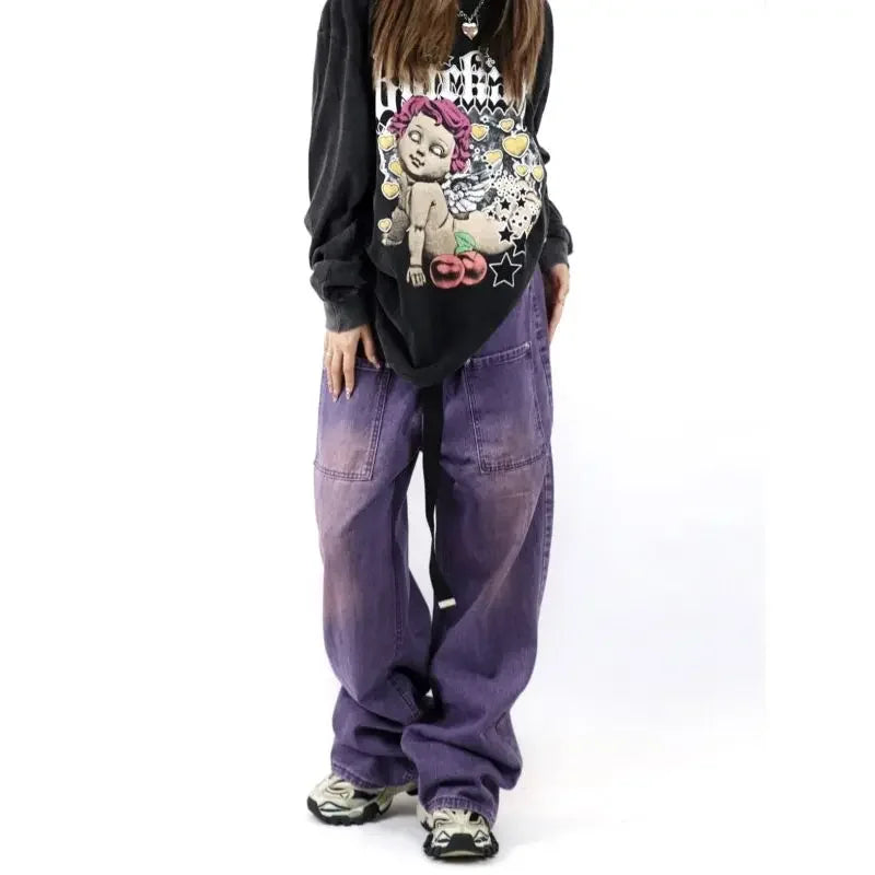 Lila Oversize-Cargojeans mit weitem Bein