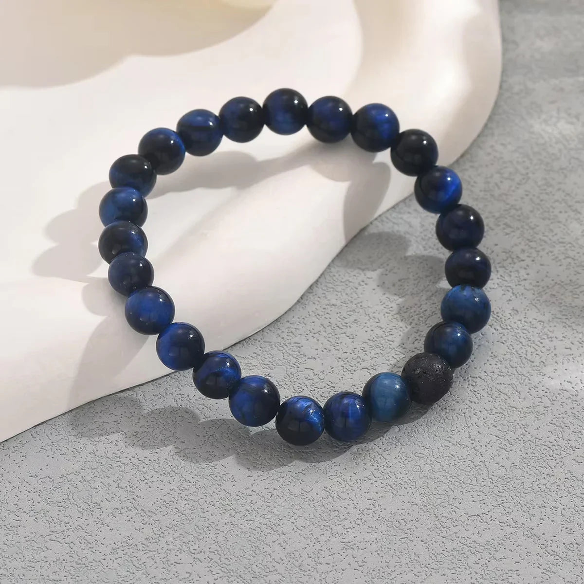Bracelet vintage en perles œil de tigre bleu