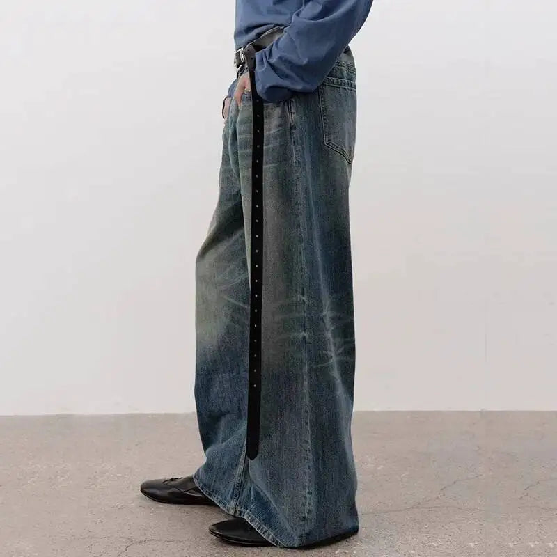 Jean en denim tendance à coupe cintrée