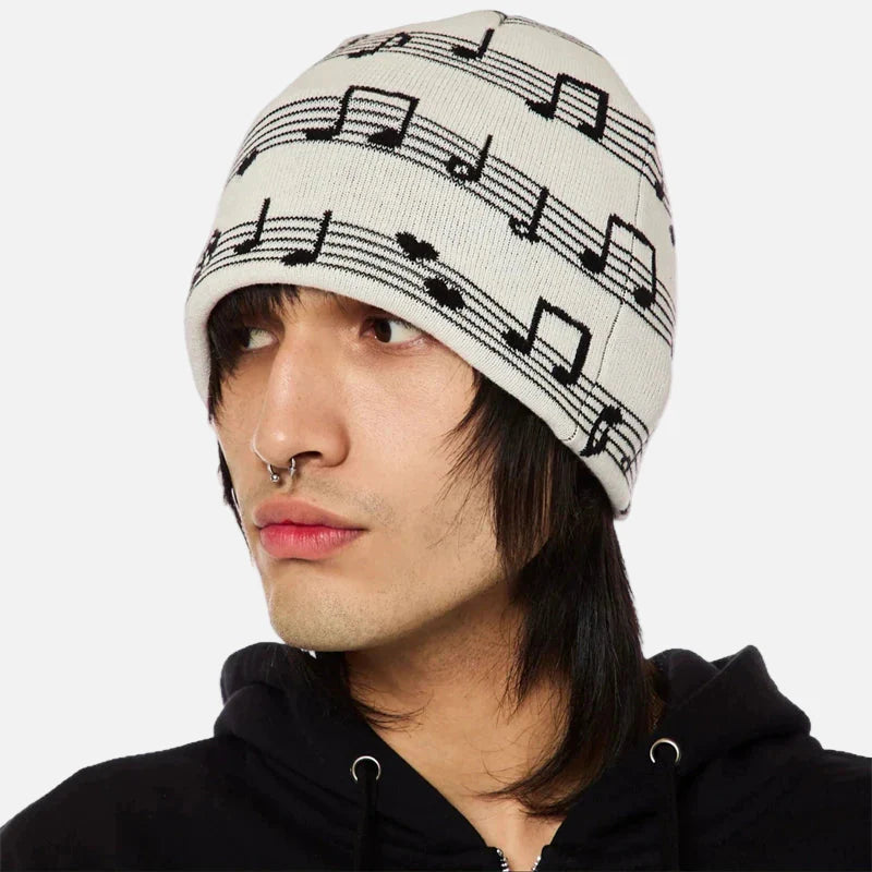 Bonnet tricoté à motif musical