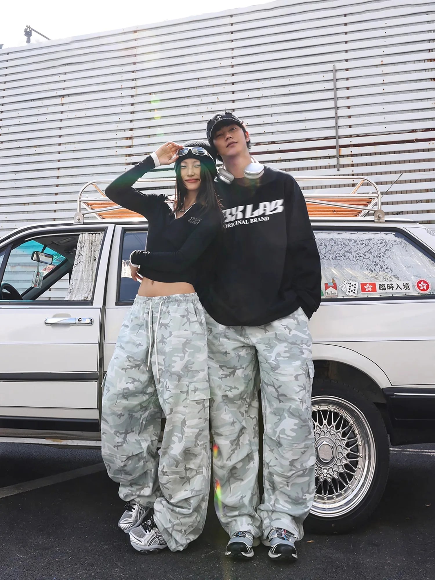 Pantalon parachute camouflage gris froid