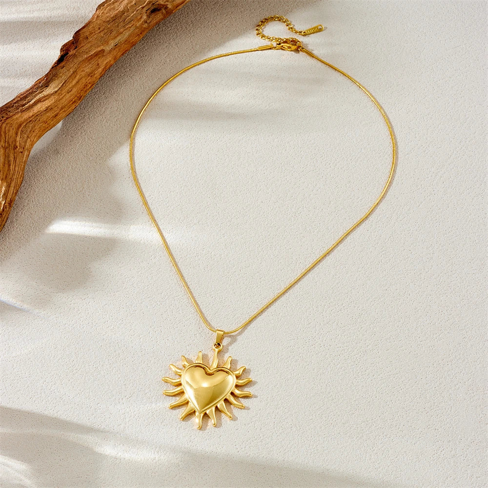 Collier pendentif cœur doré en acier inoxydable