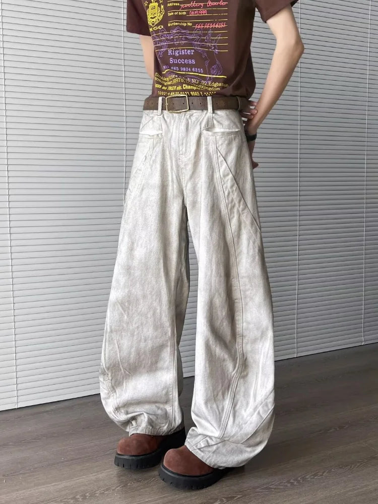 Gerade und elegante, gewaschene weiße Baggy-Jeans