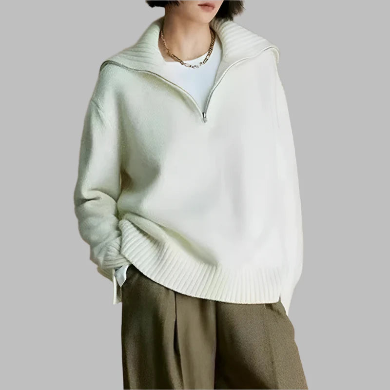 Gemütlicher, dick gestrickter, lässiger Rollkragenpullover