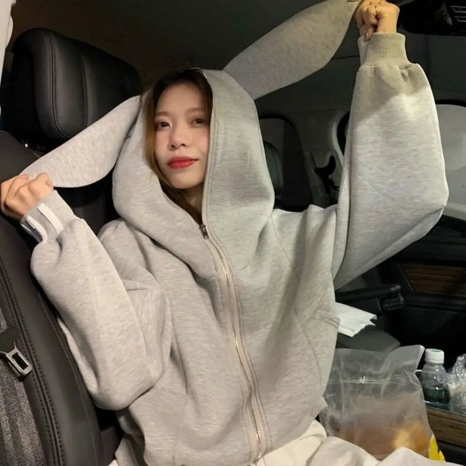 Gemütlicher Oversize-Kapuzenpullover mit Hasenohren