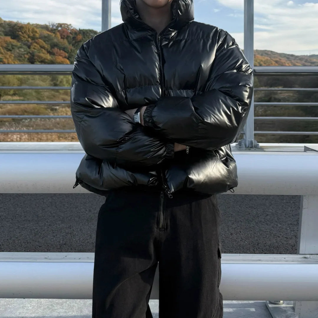 Glänzende, wattierte Steppjacke mit Stehkragen aus Baumwolle