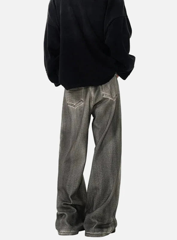 Modische High-Waist-Jeans mit geradem Bein für den Frühling