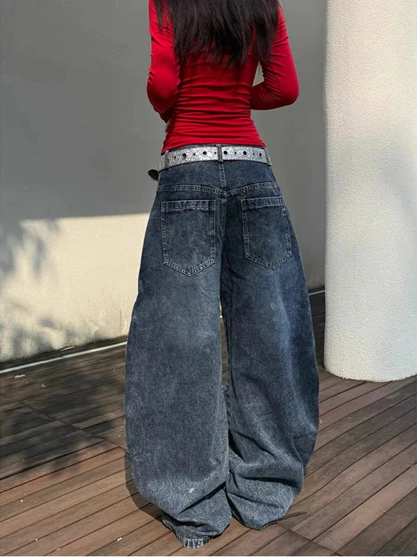 Ästhetische Cowboy-Jeans mit hohem Bund, blauem Sternenmuster und weitem Bein