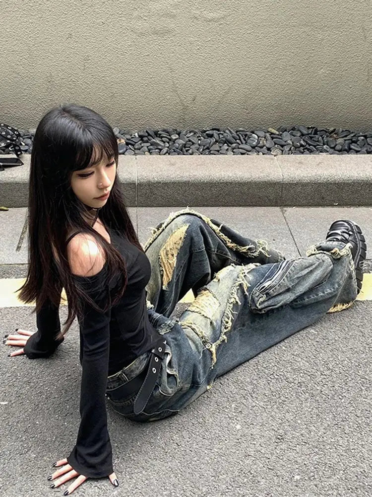 Zerrissene, sexy Vintage-Jeans mit Hohlsaum